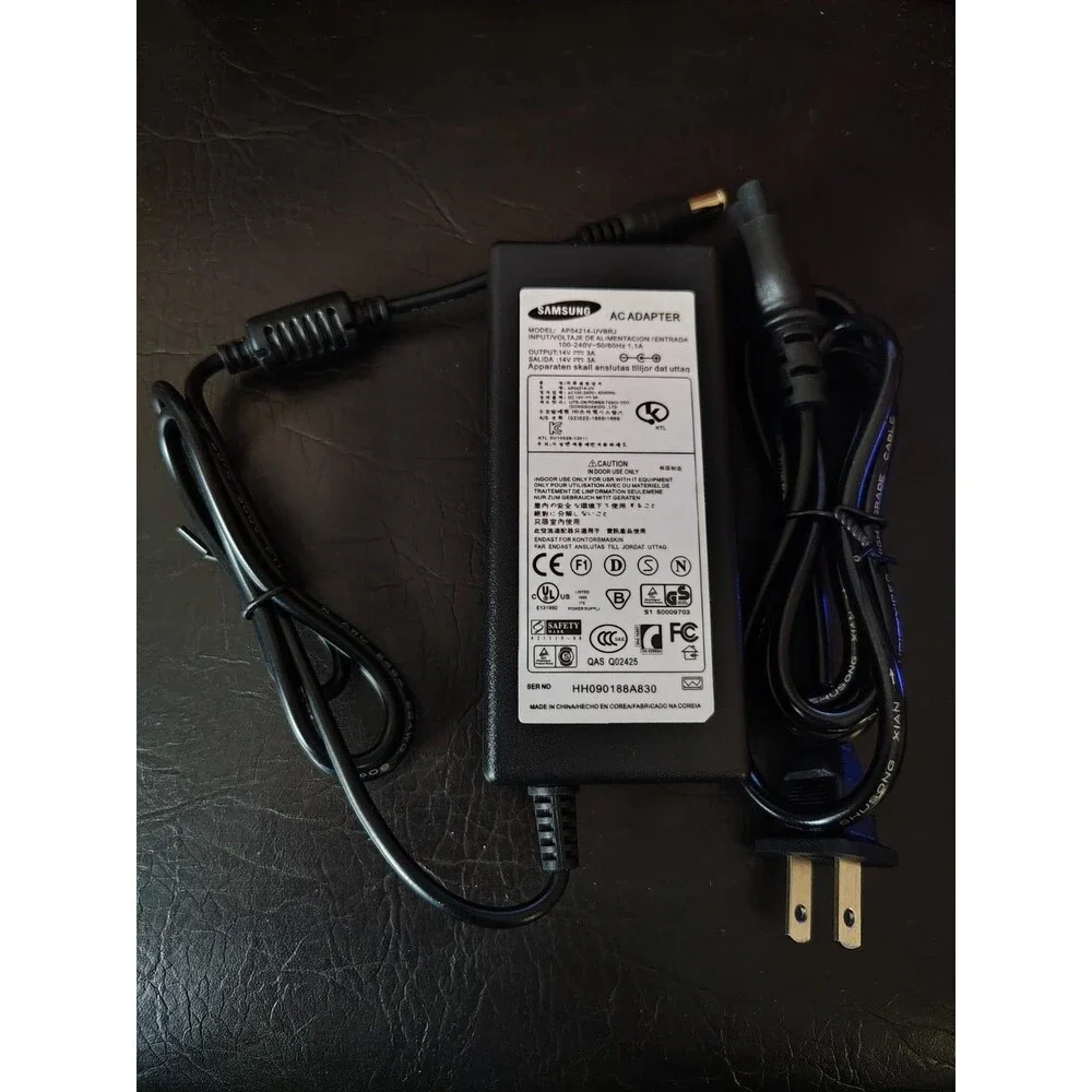 AC100V-240V For Samsung LED LCD Desktop Computer Display Power Adapter 14V 3A